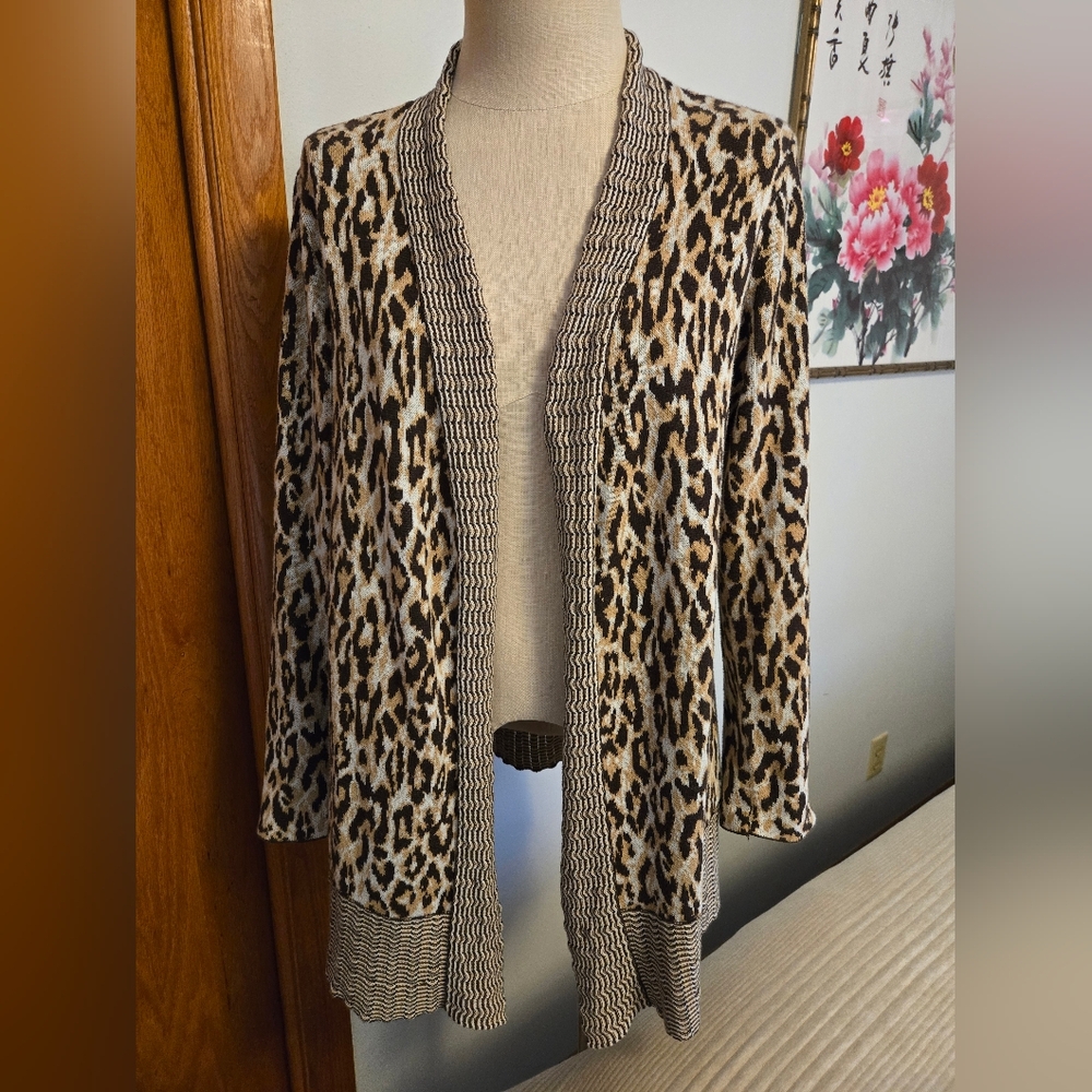 CHICO'S CHEETAH PRINT OPEN CARDIGAN. SIZE 2.